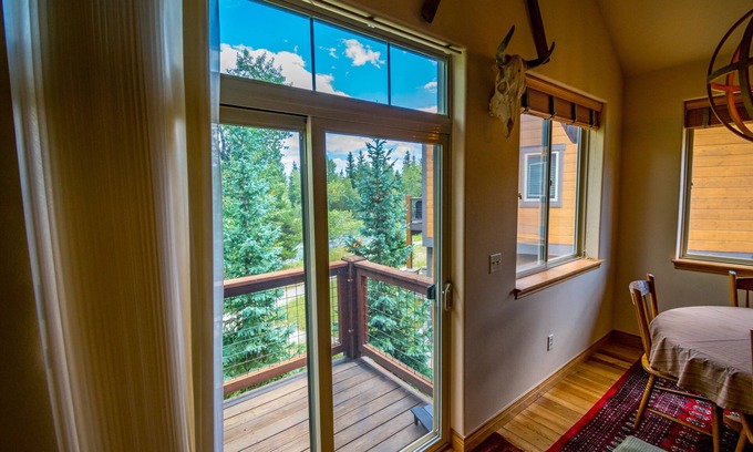 Willow Grove Condo | Beautiful condo on the Blue river, great views!