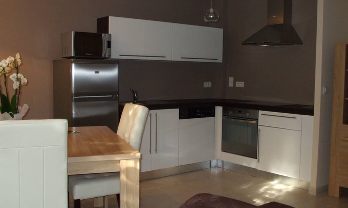 Castellane Apartment | BEAUTIFUL CONTEMPORARY T2 in CASTELLANE PORTE DES GORGES DU VERDON
