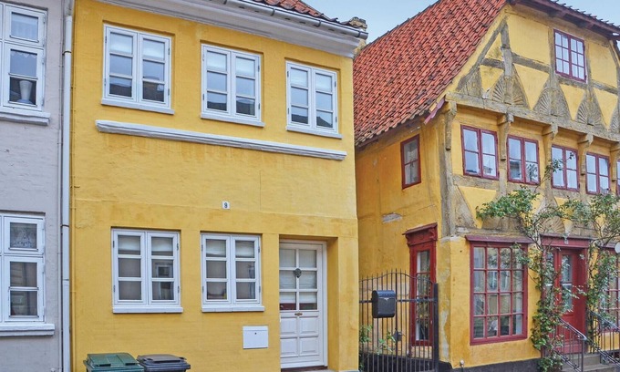 Assens House | Beautiful home in Assens with kitchen