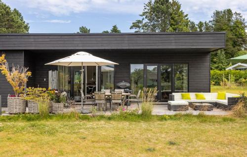 Ordrup House | Beautiful Home In Fårevejle With Wifi