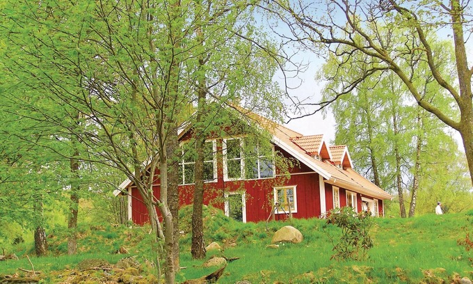 Lockna House | Beautiful home in Lidhult with kitchen