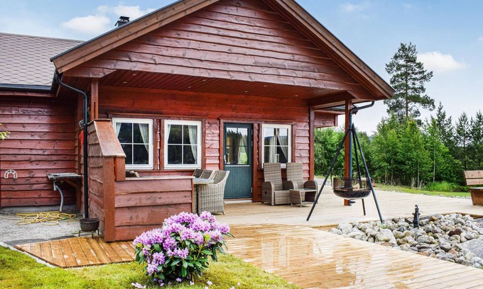 Vegusdal House | Beautiful home in Mykland with WiFi