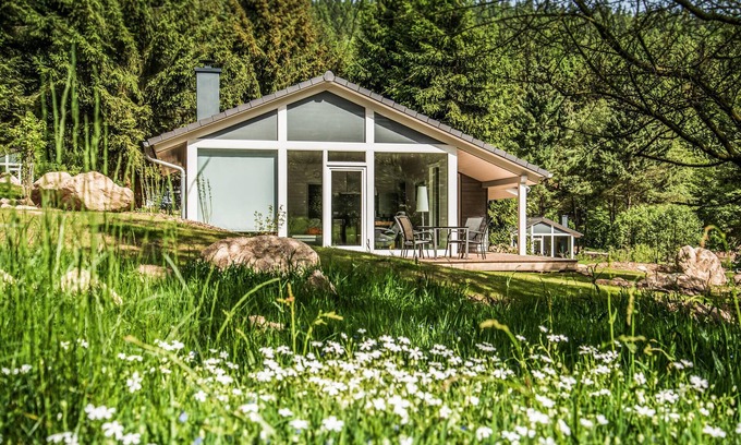 Ruhla House | Beautiful home in Ruhla with sauna