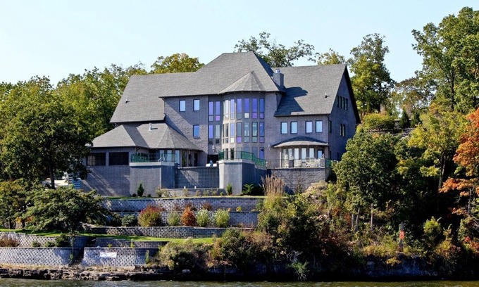 Sunrise Beach House | Beautiful Home on a Point Private Pool, Hot Tub and Boat Dock