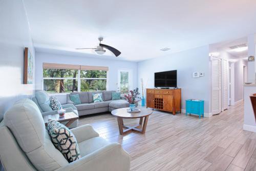 Lake Park House | Beautiful home with pool and outdoor space