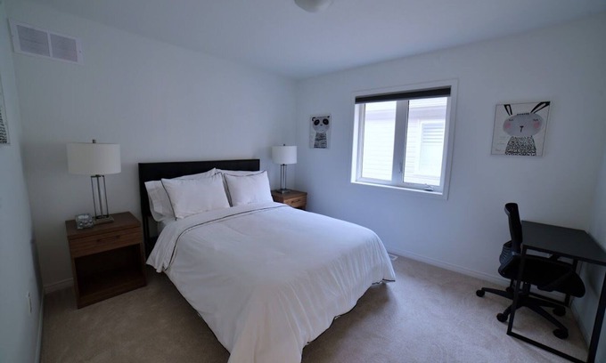 Brantford House | Beautiful House in Brantford