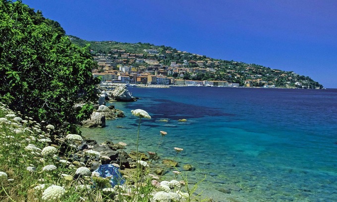 Monte Argentario House | Beautiful private villa for 8 guests with TV, patio, pets allowed and parking