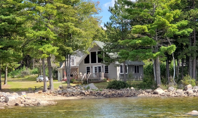 North Washington Ski Chalet | Beautiful Lakefront Home with Stunning Sunsets and Private Beach!
