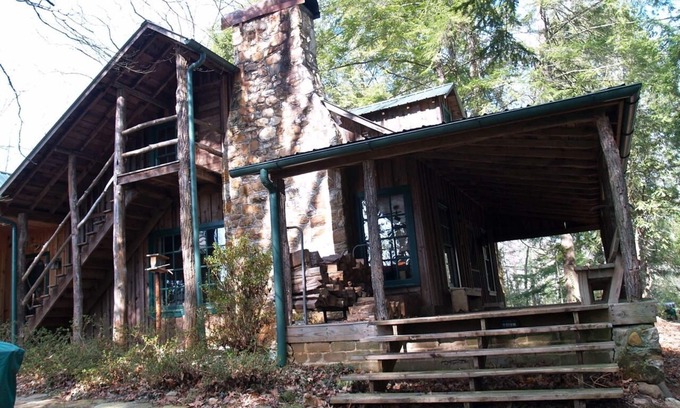 Clarkesville House | Beautiful Lake Burton Compound - Pet Friendly