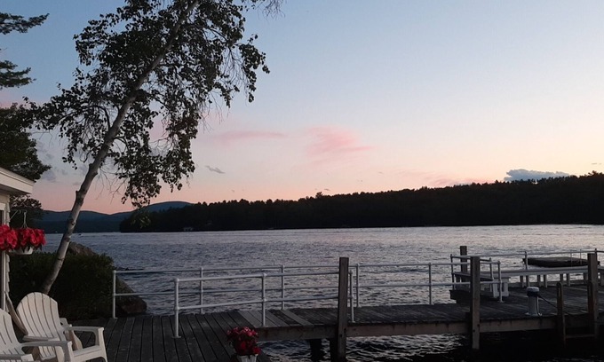 Wolfeboro Cottage | Beautiful Lake Front Cottage on Winter Harbor