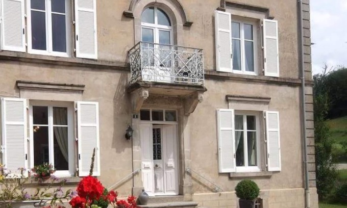 Le Val-d'Ajol House | Beautiful mansion for 10 people