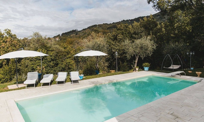 Castelnuovo Magra Villa | Beautiful private villa with WIFI, private pool, A/C, TV, patio, panoramic view and parking