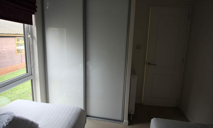 Paignton Cabin | Beautiful presented Lodge