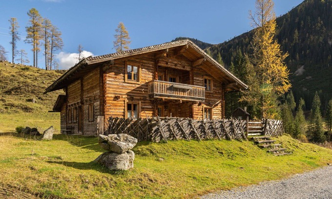 Untertauern House | Beautiful private villa for 17 people with WIFI, TV and balcony