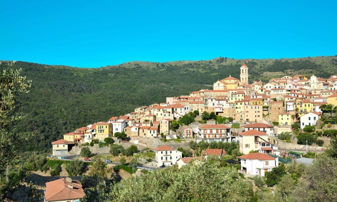 Pietrabruna House | Beautiful private villa for 4 people with TV