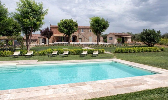 Cortona Villa | Beautiful private villa for 10 people with private pool, WIFI, A/C and TV, close to Cortona