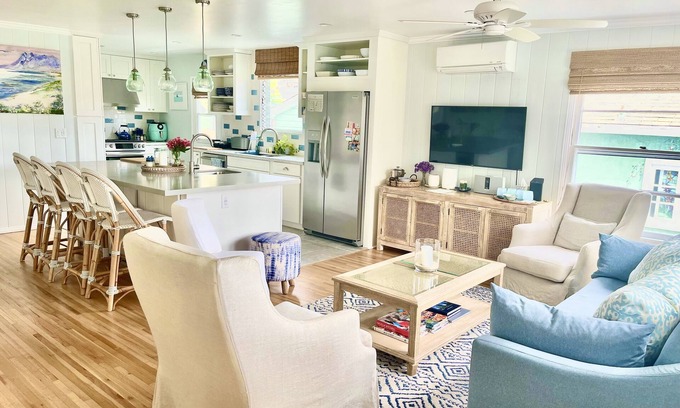 Laguna Beach Cottage | Beautiful, Quintessential Laguna Beach Cottage