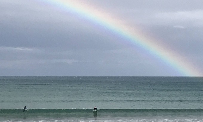 Middleton House | Beautiful refurbished shack - 5 min stroll to beach!