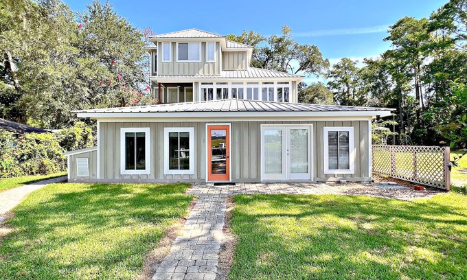 Gulf Shores House | Beautiful River Front - Don't miss this! Come on down y'all!🐠🌴