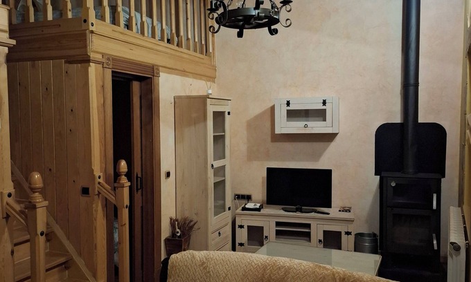 Cantalapiedra House | Beautiful romantic cottage intimate cozy perfect for couples
