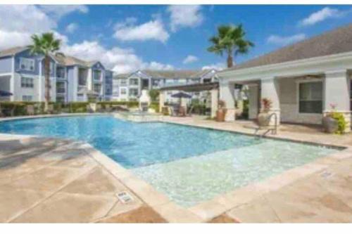 Atascocita Apartment | Beautiful spacious two bedroom & pool!