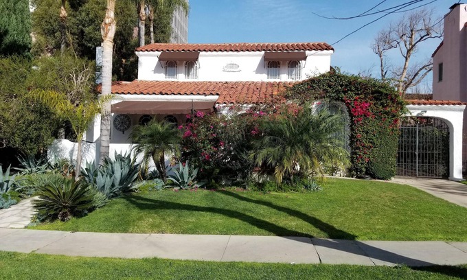 Carthay Circle House | Beautiful Spanish Manor w/Pool and Amazing location in Historic Carthay Circle