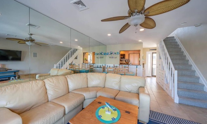 Stone Harbor House | BEAUTIFUL STONE HARBOR BAYFRONT 3BED/2 BATH POOL & BOAT SLIP