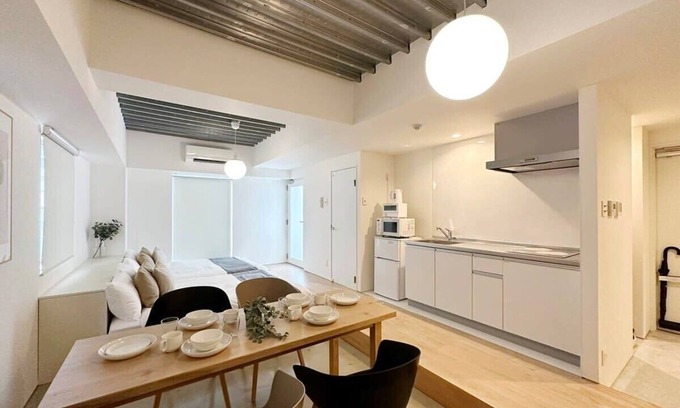 Hiroshima City Centre Apartment | Beautiful Studio Apt City Center for 6 Ppl