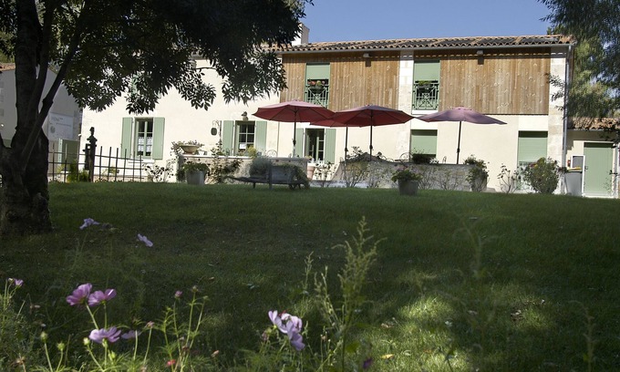 Arcais House | Beautiful vacation home for 10-14 people between La Rochelle and Le Puy du fou