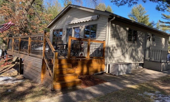 Shell Lake Cabin | Beautiful views/Private Beach/Clean & comfortable cabin!