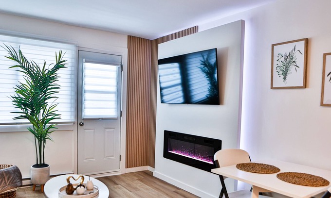 Villeray Apartment | Beautifully renovated flat at Claudia's