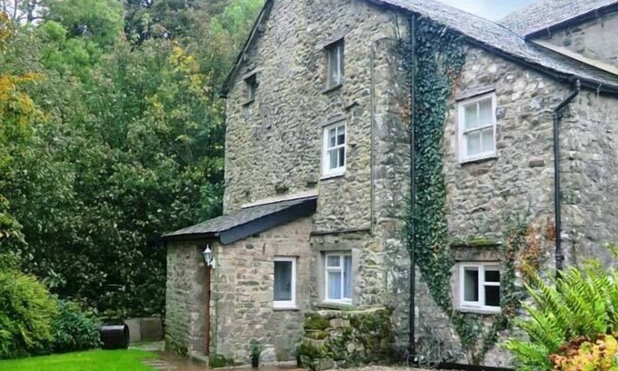 Carnforth Cottage | Beckside Cottage