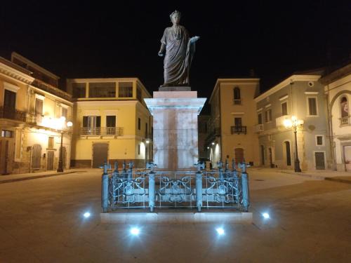 Venosa Apartment | Bed and Breakfast In Piazza Orazio