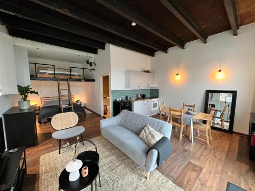 Joure Apartment | Bed & Breakfast Heit