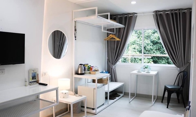 Nonthaburi Hotel | Bed by Boat Hotel & Apartment