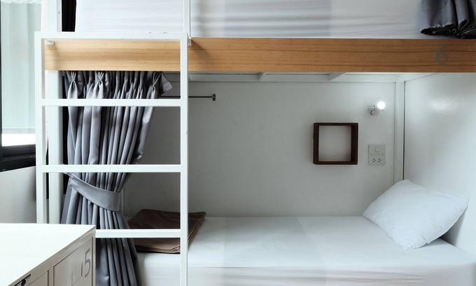 Lak Si Hotel | Bed in 6-bed Female Dorm Shared Bathroom With a Shared Social Area