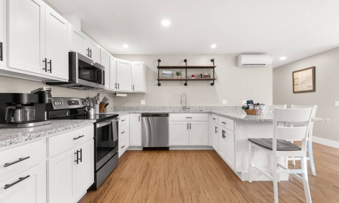 Bernard Apartment | Begin your adventure on Mount Desert Island with Maine's premier vacation destination! "Tide Song"