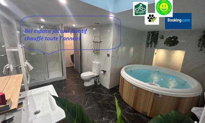 Sedan Apartment | Bel appart stylé avec jacuzzi