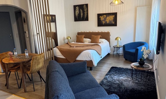 Aix-les-Bains Apartment | Bella Vita Zen and its lakeside garage