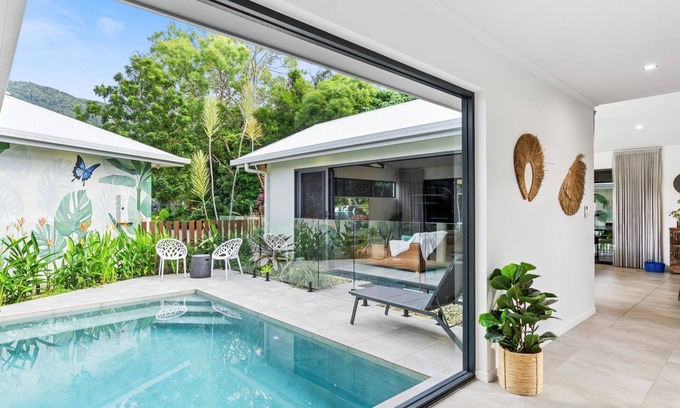 Palm Cove House | Belle Escapes Villabliss Palm Cove