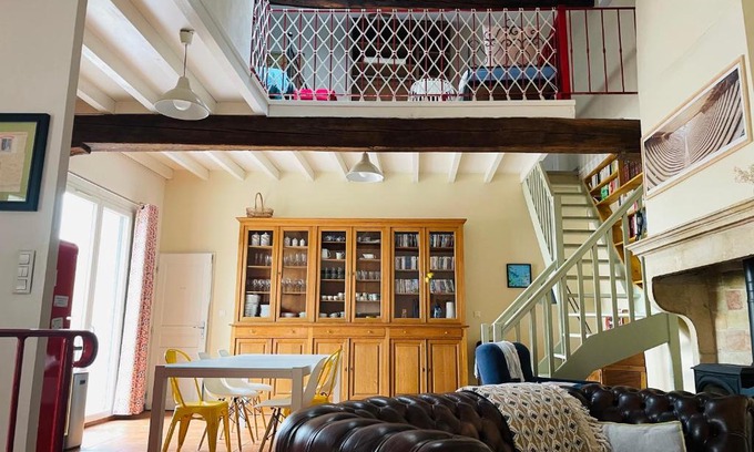 Saint-Laurent-sur-Saone Apartment | Belle maison de ville en bord de Saône