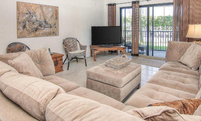 Belleair Beach Apartment | Belleair Sands 107