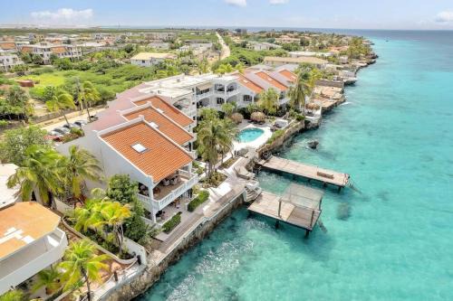 Belnem Apartment | Belmar Oceanfront Apartment 1 Divers Paradise