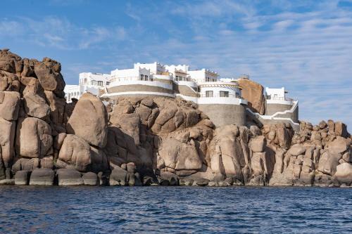 Al Karnak Hotel | Benben by Dhara Hotels - Adults Only