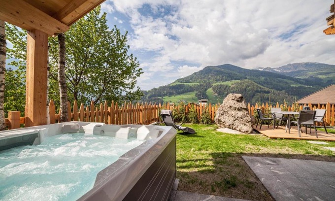 San Leonardo in Passiria Ski Chalet | Bergchalet Heidi und Peter