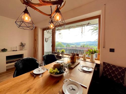Missen-Wilhams Apartment | Bergchalet mit Pool und Sauna
