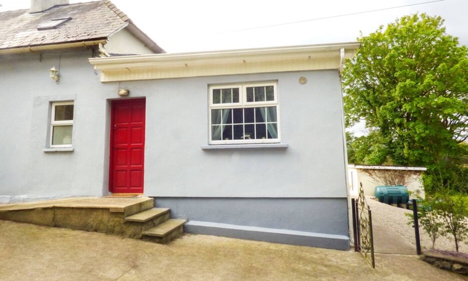 Enniscorthy Cottage | BERRYLANE, pet friendly in Enniscorthy, County Wexford