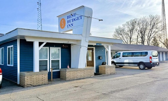 Marshalltown Hotel | Best Budget Inn