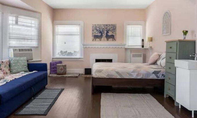 Hillcrest House | Best location 3 bed house in Sunny San Diego great for larger groupfamily events