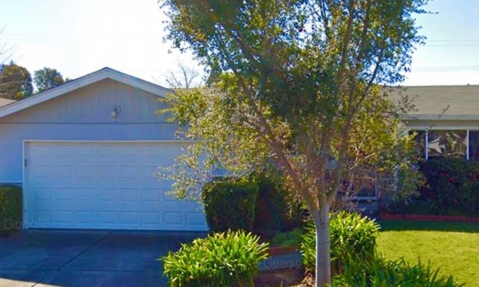 Napa House | Best North Napa Location, Close to Wineries & Restaurants